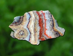  Korálový Achát z Černého Potoka o rozměru 7x4x3 cm - cca 94 g