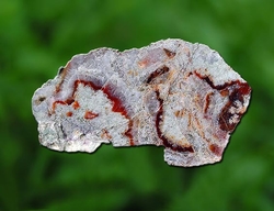 Fluorit s Karneolem z Blahuňova o rozměru 8x4x3 cm - cca 201 g