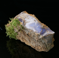 Chalcedon  14 x 4 x 7 cm - cca 637 g